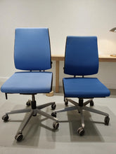 Scaun de birou pivotant albastru închis/deschis Sedus Black Dot fără cotiere - second hand