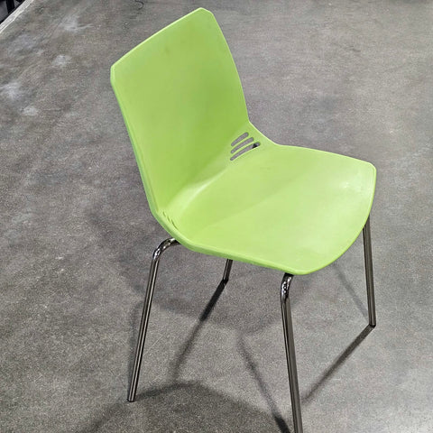 Scaun din Plastic Verde - Practic si Usor de Intretinut, pentru Birou, Cantina sau Evenimente