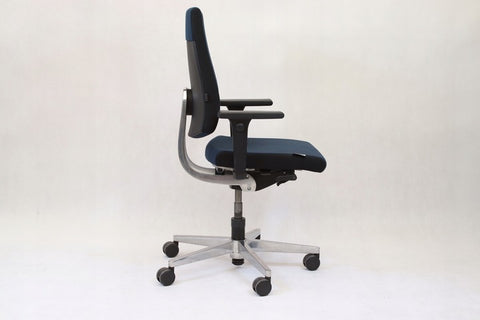 Scaun de birou pivotant bleumarin Sedus Clasa I - second hand