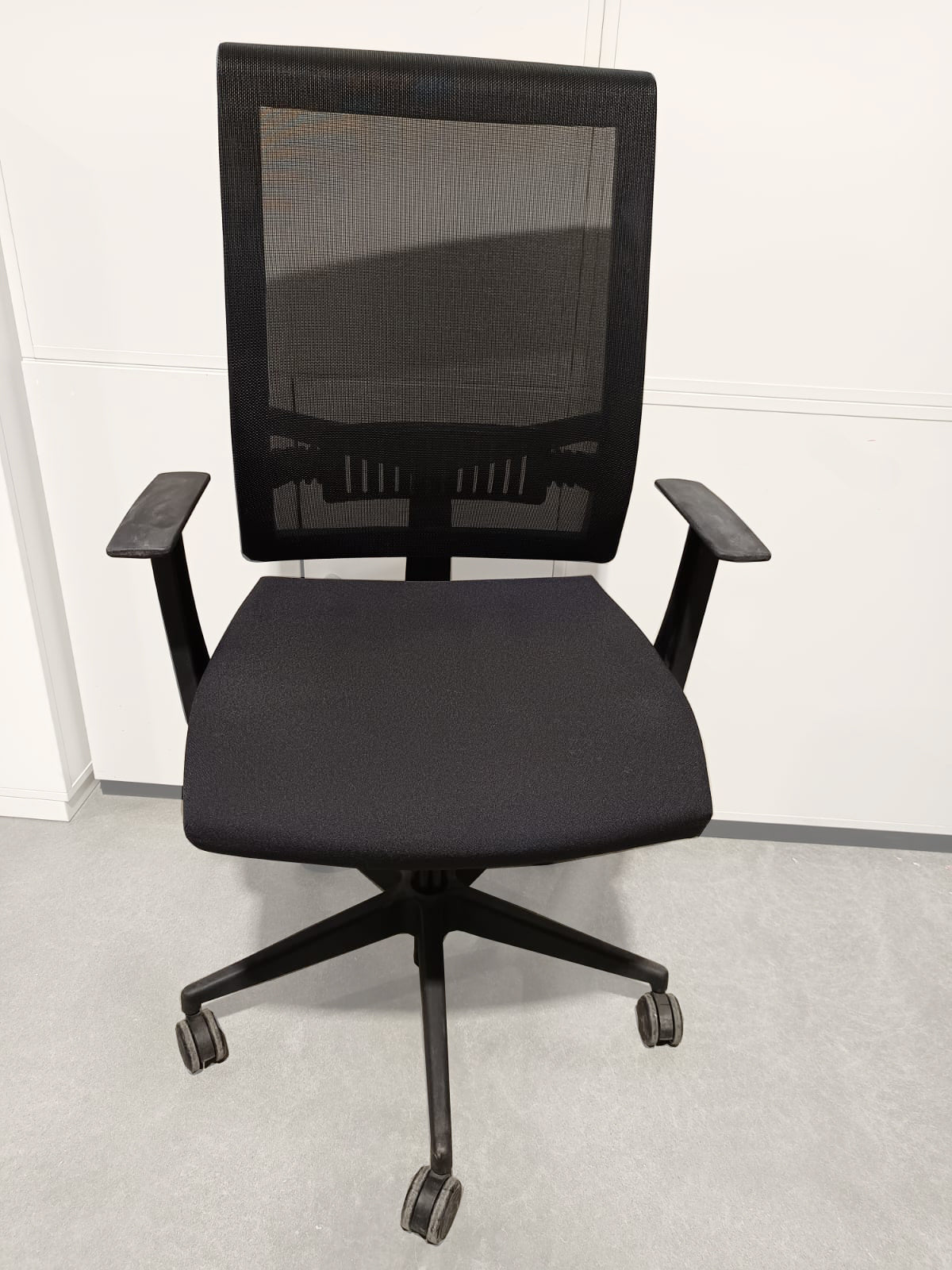 Scaun de birou Narbutas EVA-II L01 - second hand