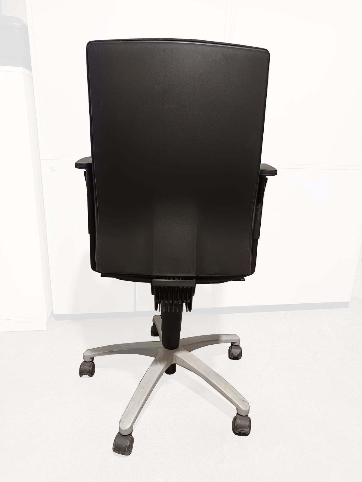 Scaun ergonomic pivotant Dauphin AJ 3661 - second hand