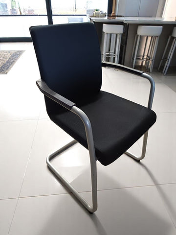 Set 4 scaune vizitator tip consola, sustinere 130 kg - second hand