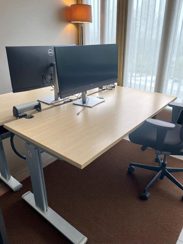 LOT 6 birouri electrice marca Vielhauer 160x80 cm cu finisaj arțar – second hand