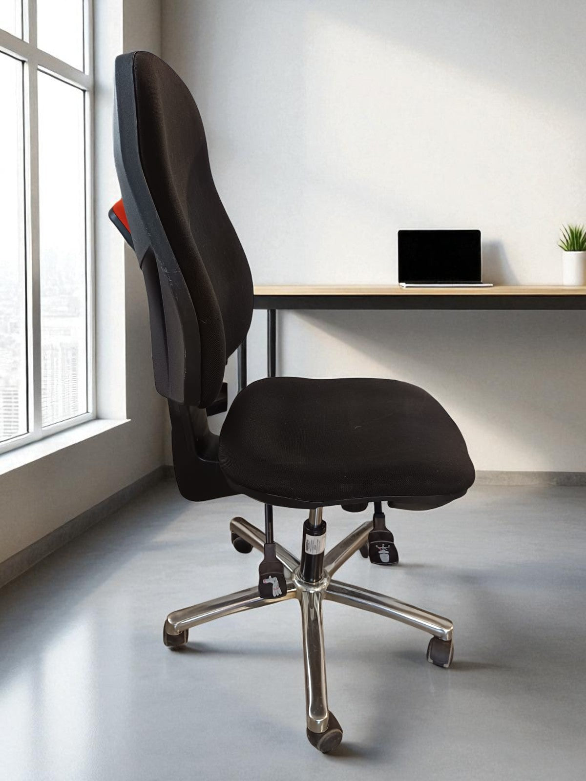 Scaun de birou marca GS fara cotiere - second hand