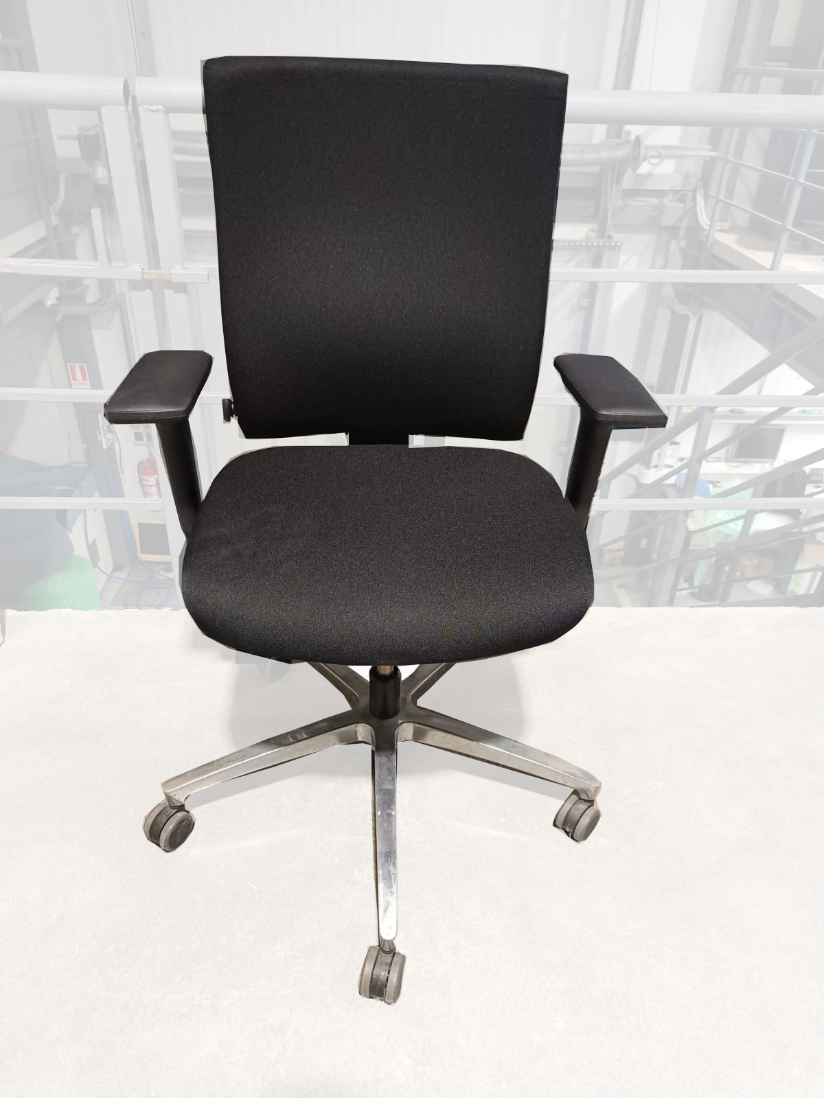 Scaun ergonomic pivotant Dauphin AJ 3661 - second hand