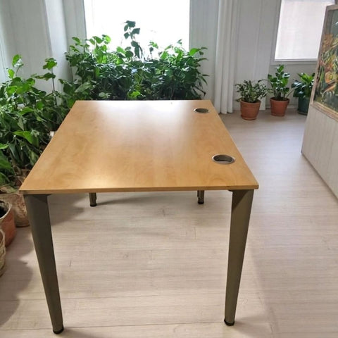 Birou Techo artar dimensiuni 100x80 cm, cadru metalic gri - second hand (fara separator)
